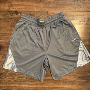 Nike Women’s Dri-FIT Basketball ISoFly Women's Medium Basketball Shorts